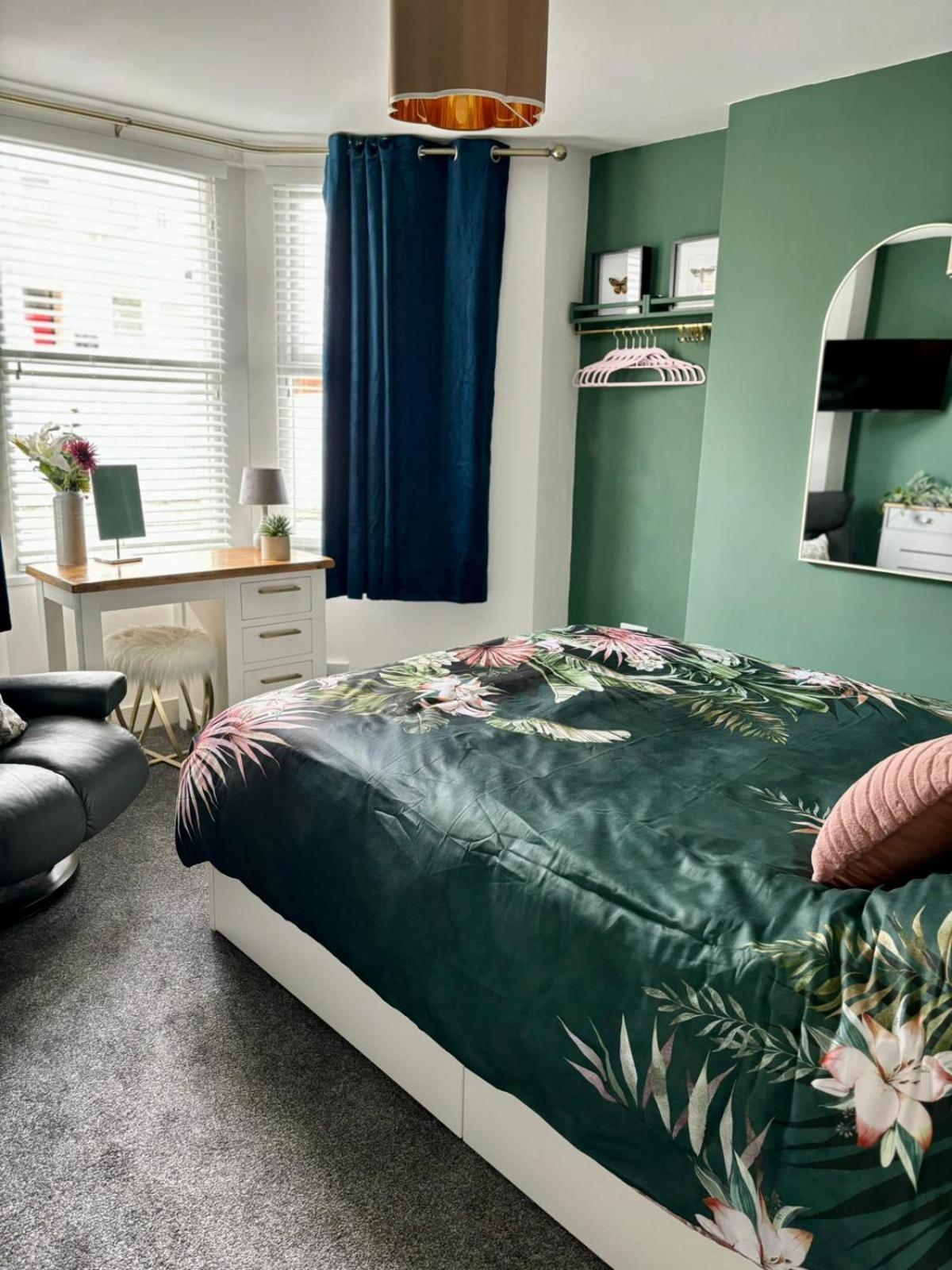 Stylish And Chic Seaside Apartment 사우스엔드온시 외부 사진