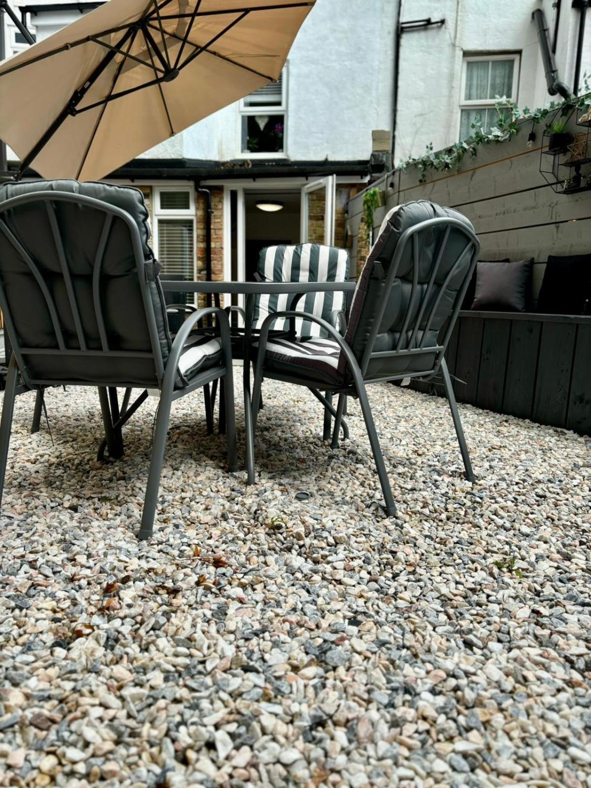 Stylish And Chic Seaside Apartment 사우스엔드온시 외부 사진